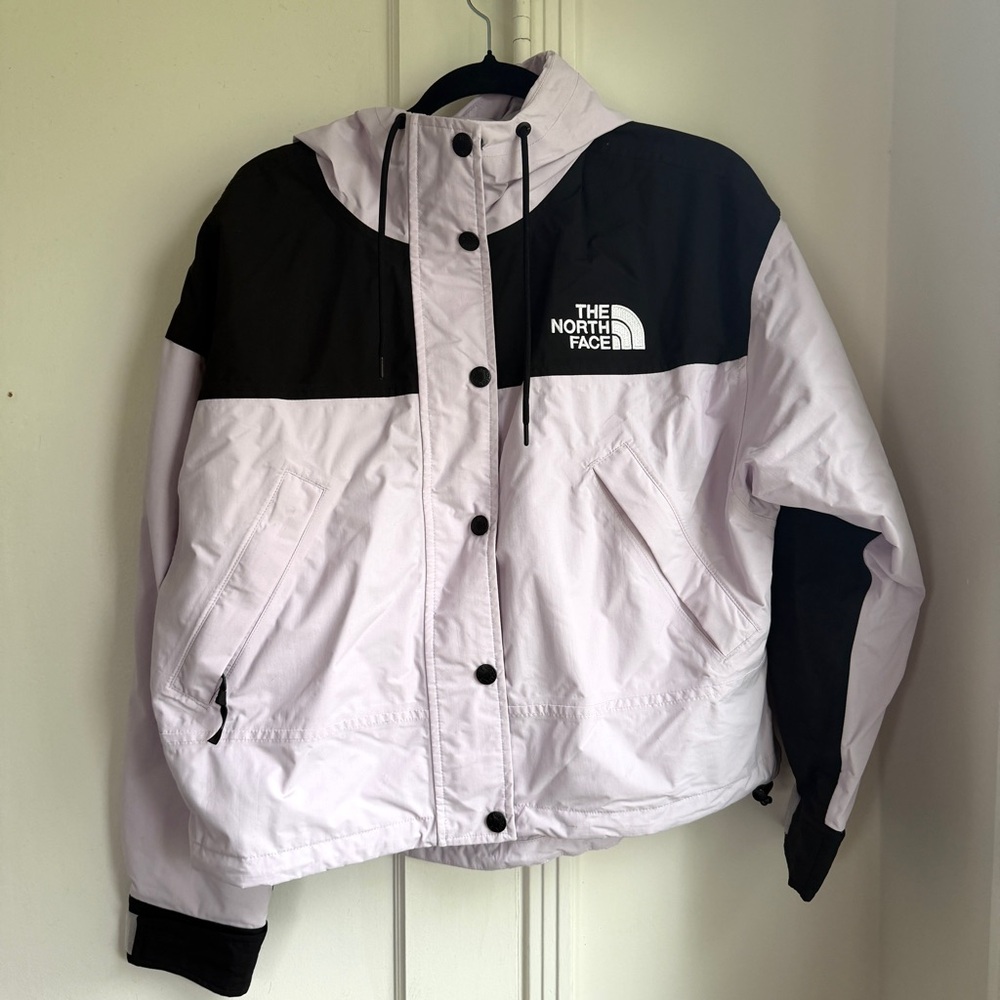 THE NORTH FACE Reign On Waterproof Jacket in Lilac